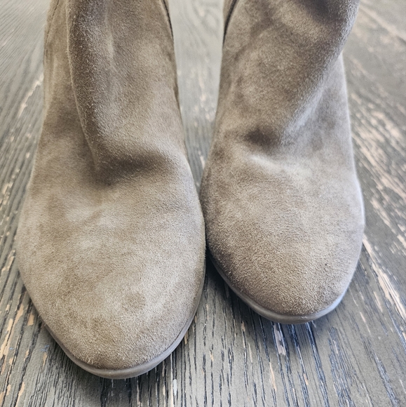 Anne Klein Brown Side Zip Boot Heel Size 7 Booties Shoe Leather Upper - Picture 12 of 13